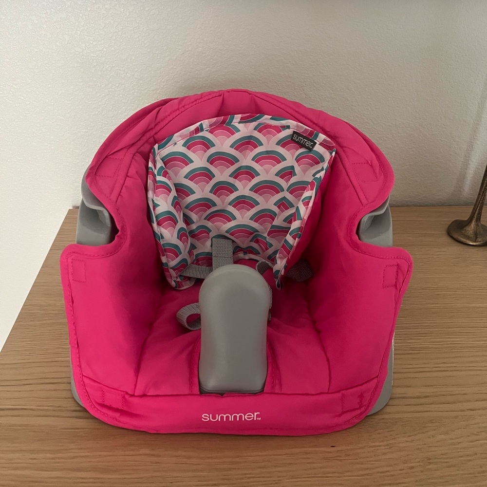 NEW Pink Booster Seat